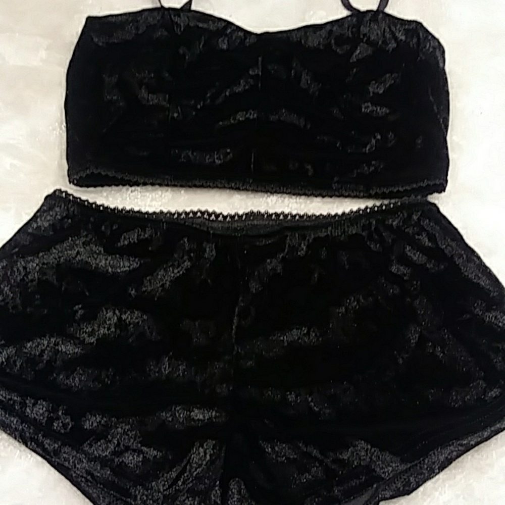 Women's Lingerie